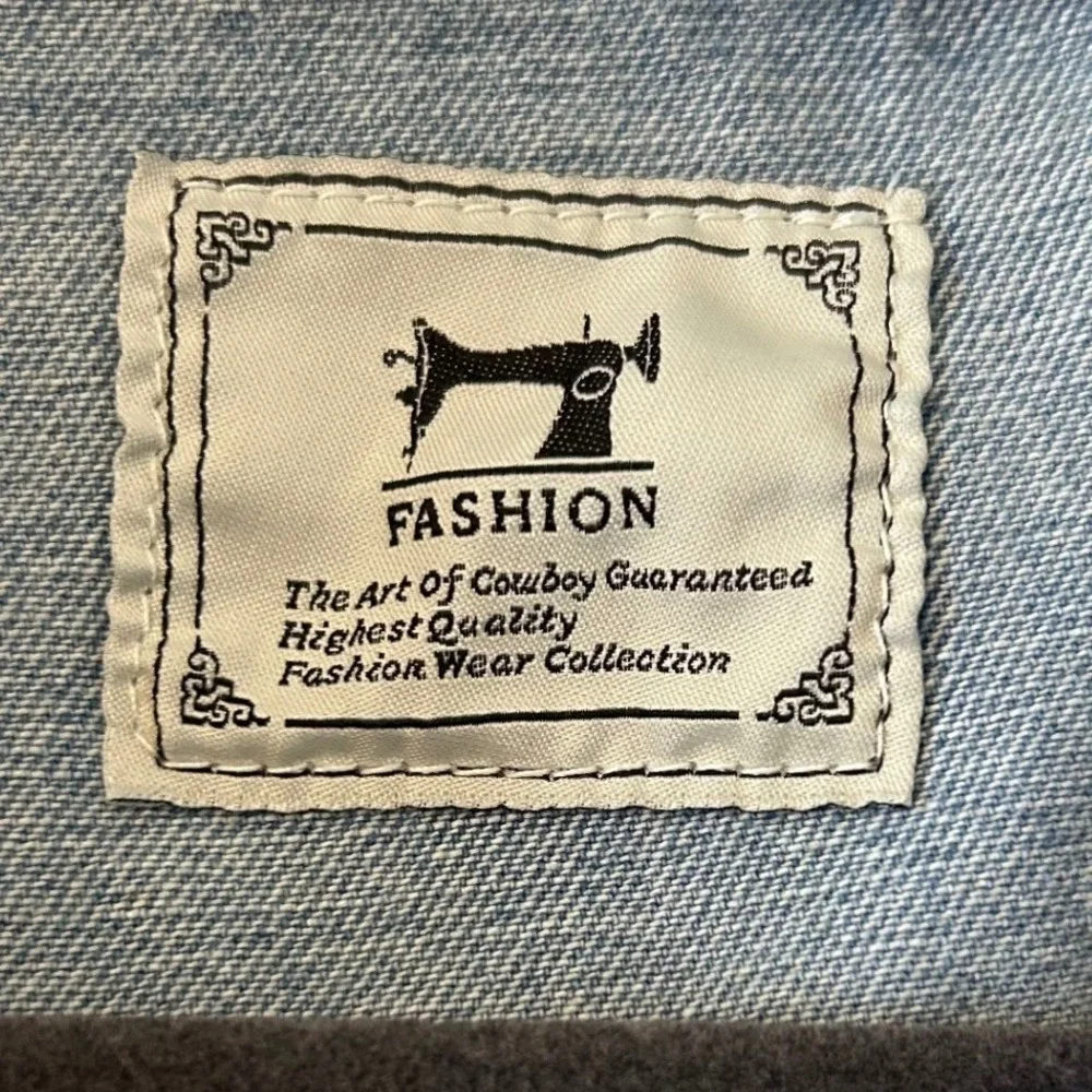 Distressed Streetwear Denim Vest Light Wash Frayed Sleeveless SZ XL